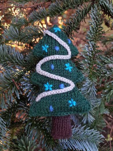 Medium Christmas Tree Knitting Pattern PDF Download