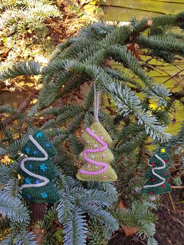 Medium Christmas Tree Knitting Pattern PDF Download
