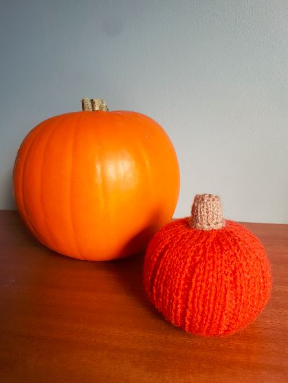 Pumpkin Knitting Pattern PDF Download - Fitting in Knitting