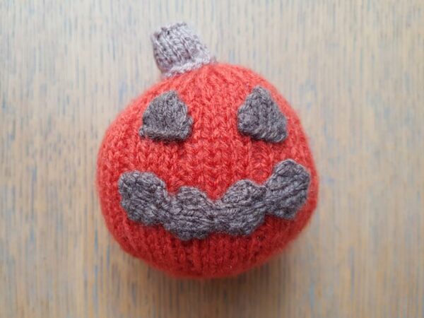 Pumpkin Knitting Pattern PDF Download - Fitting in Knitting