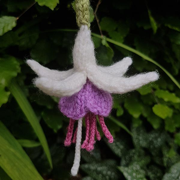 Fuchsia Knitting Pattern PDF Download - Fitting in Knitting