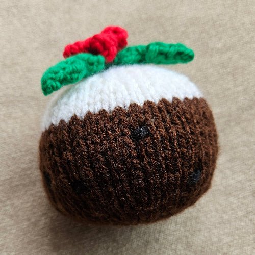 Big Christmas Pudding Knitting Pattern PDF Download - Fitting in Knitting