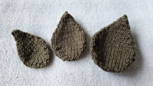Mixed Leaves Knitting Pattern PDF Download - Fitting in Knitting