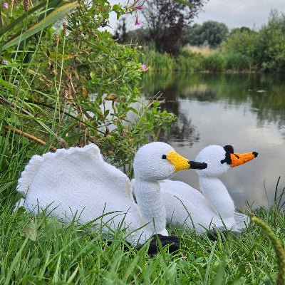 Mute Swan Knitting Pattern PDF Download - Fitting in Knitting