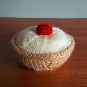 The Cheery Cherry Bakewell - Fitting in Knitting