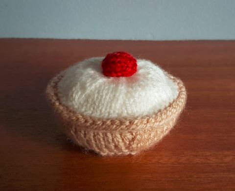 Little Cherry Bakewells - Fitting in Knitting