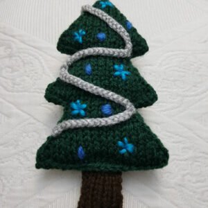 Medium Knitted Christmas Tree - Fitting in Knitting