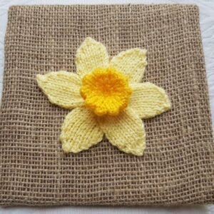 Knitted Daffodil Picture - Fitting in Knitting