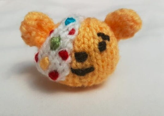 Little Pudsey Bear - Fitting in Knitting