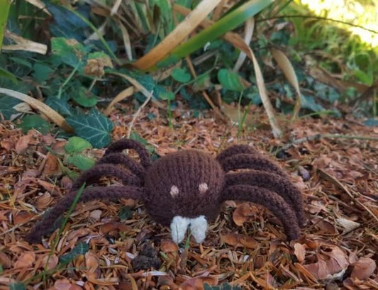 Spooky Spider - Fitting in Knitting