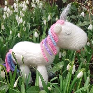 Toy Knits: Unicorn, Flamingo and Stick Man - Fitting in Knitting