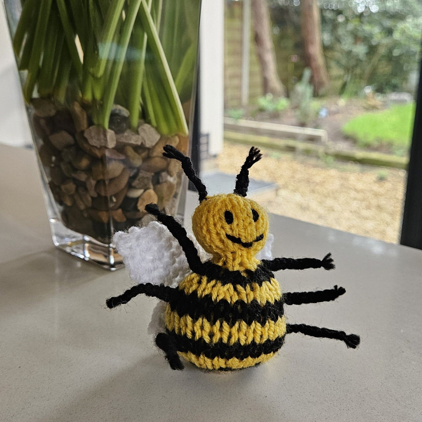 Bee Knitting Pattern PDF Download - Fitting in Knitting