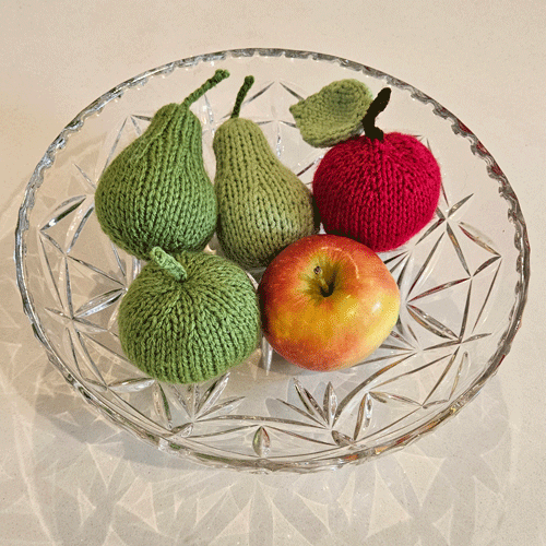 Apples & Pears Knitting Pattern PDF Download - Fitting in Knitting