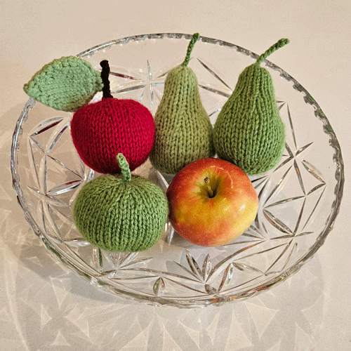 Apples & Pears Knitting Pattern PDF Download - Fitting in Knitting