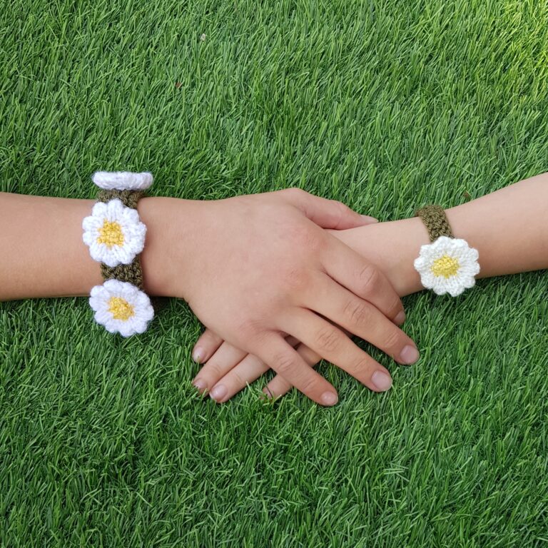 Daisy Bracelet & Daisy Chain Knitting Pattern PDF Download