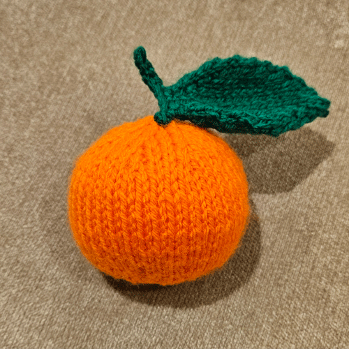 Oranges & Lemons Knitting Pattern PDF Download - Fitting in Knitting