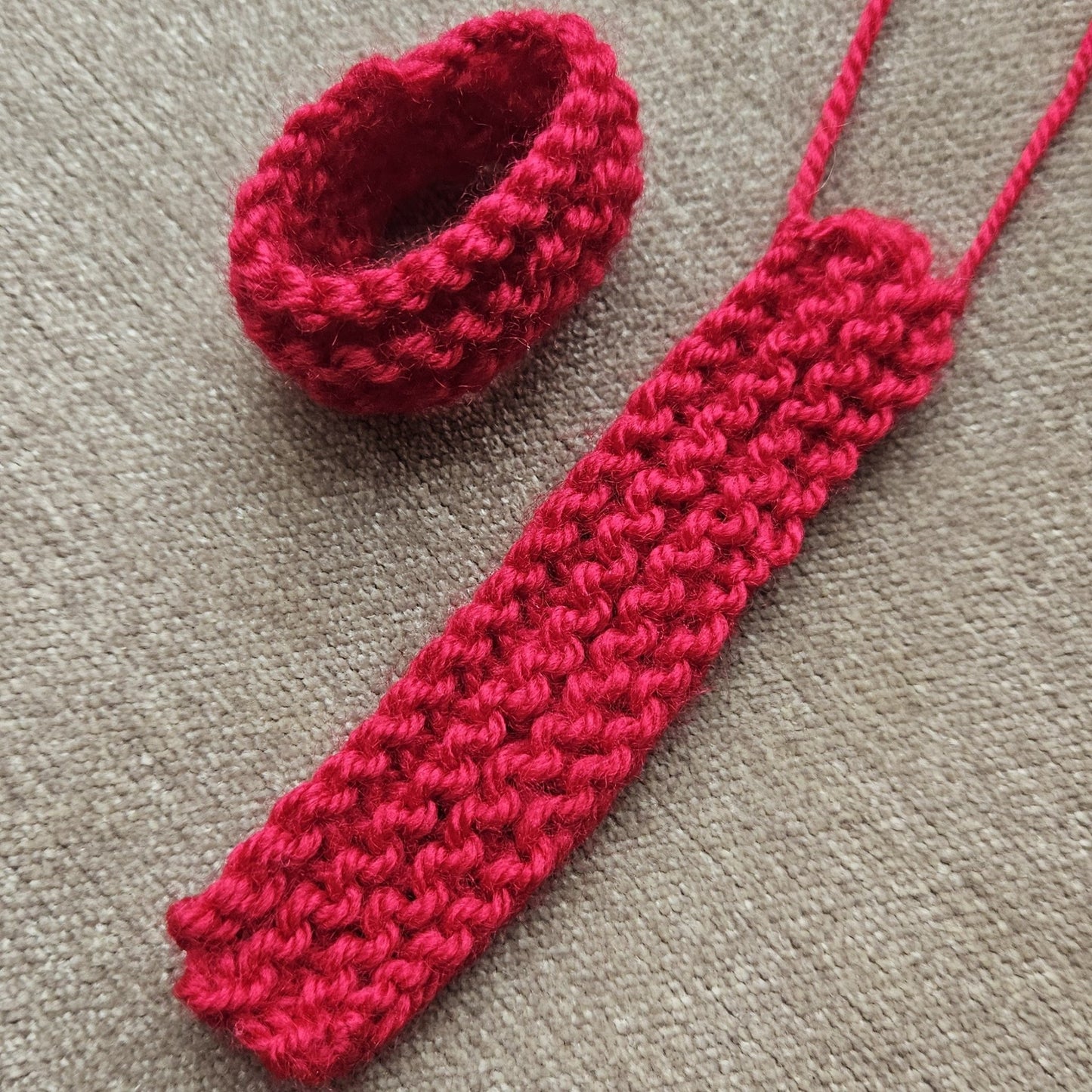 Napkin Rings and Knitted Paper Chains Knitting Pattern PDF Download - Fitting in Knitting