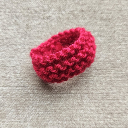 Napkin Rings and Knitted Paper Chains Knitting Pattern PDF Download - Fitting in Knitting