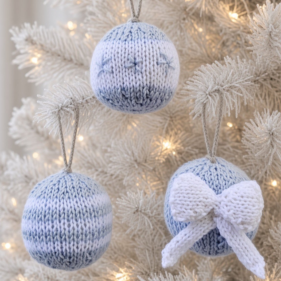 Bauble Knitting Pattern PDF Download - Fitting in Knitting