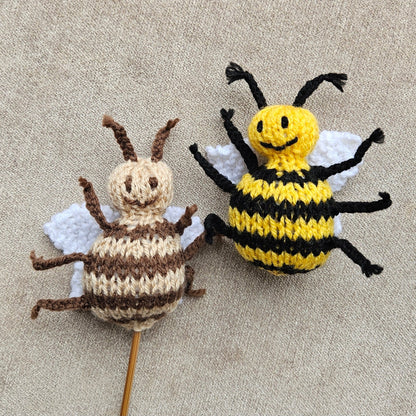 Bee Knitting Pattern PDF Download - Fitting in Knitting