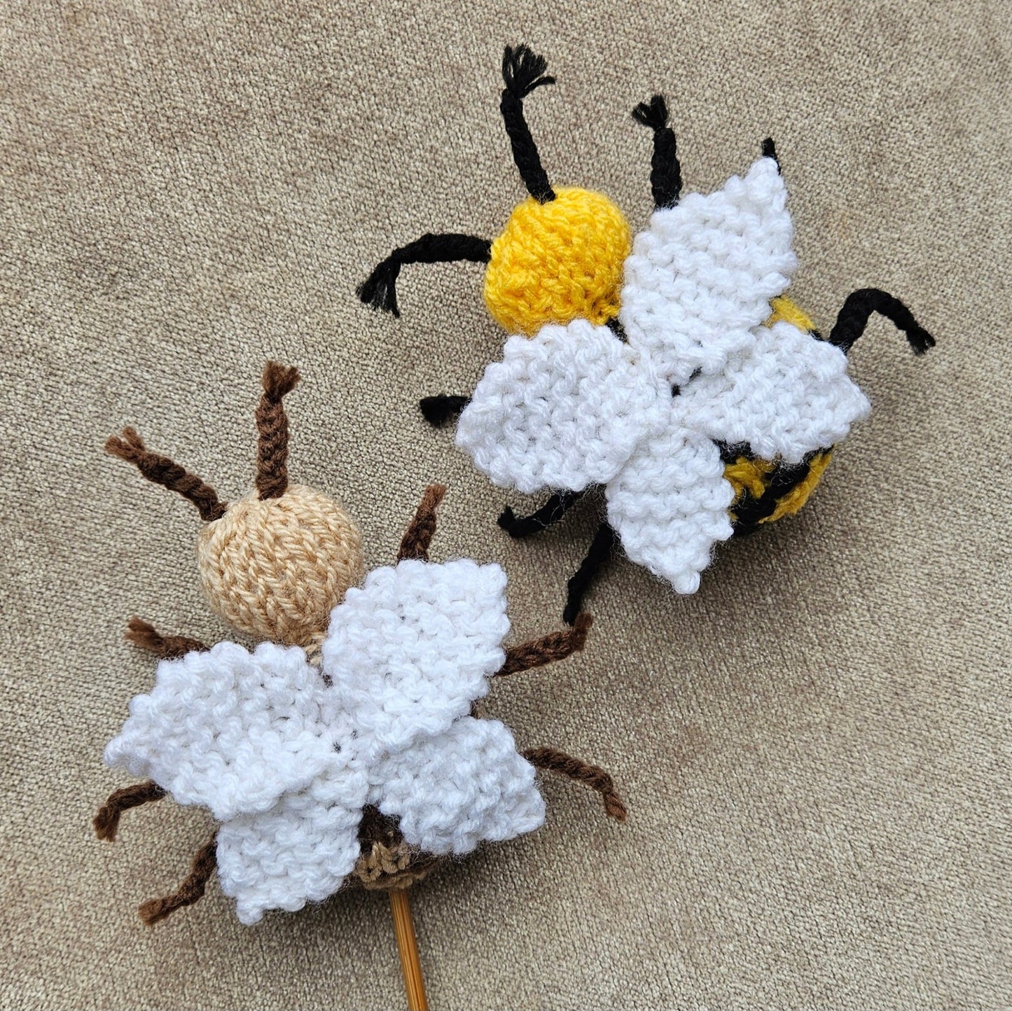 Bee Knitting Pattern PDF Download - Fitting in Knitting