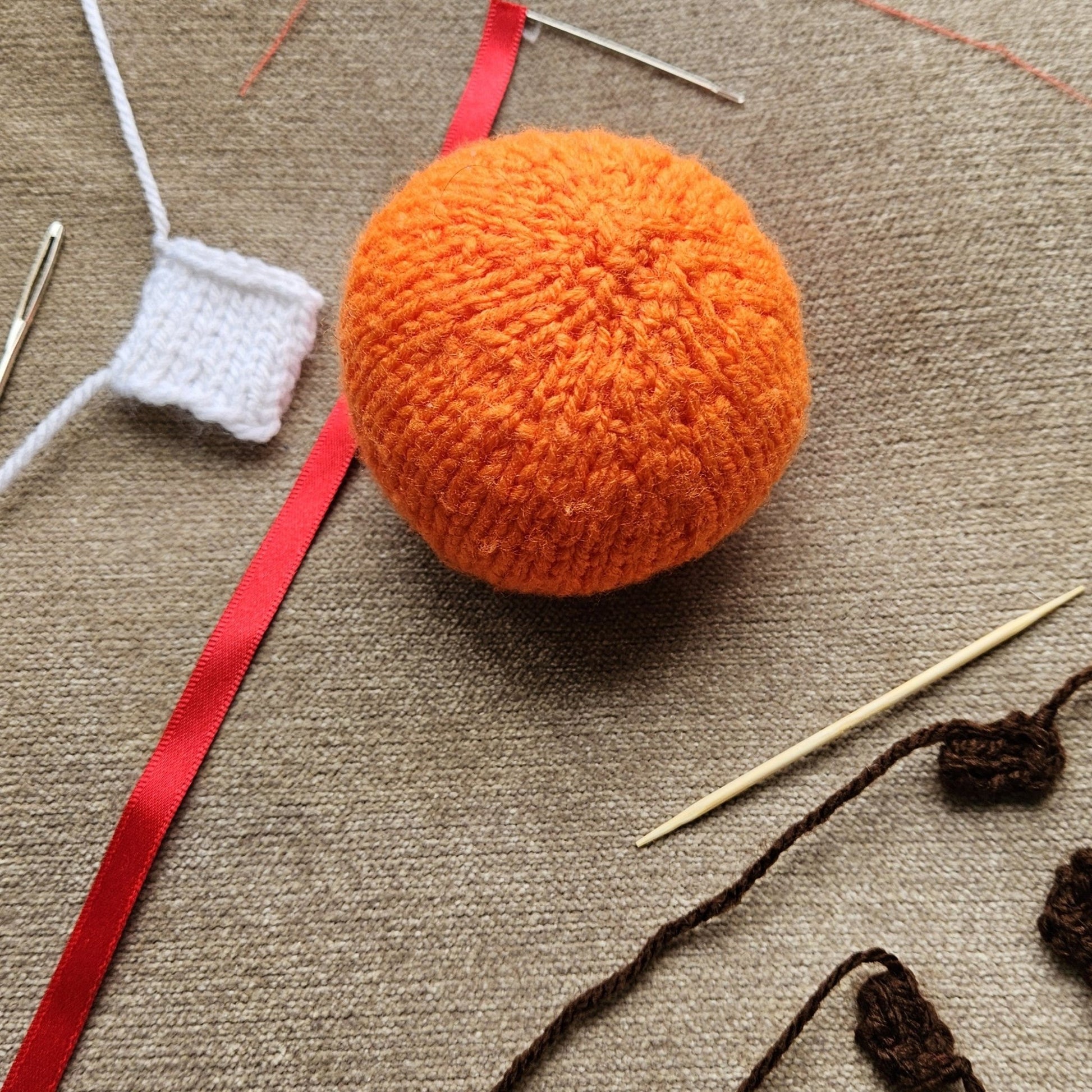 Christingle Knitting Pattern PDF Download - Fitting in Knitting