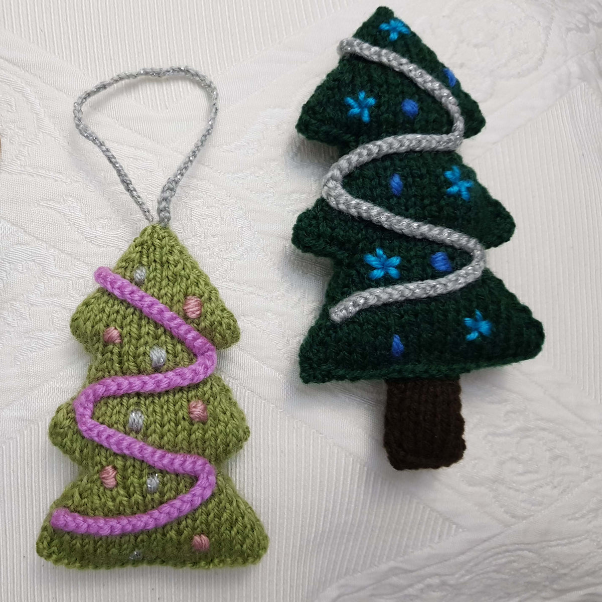 Medium Christmas Tree Knitting Pattern PDF Download - Fitting in Knitting