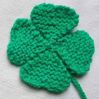 Four Leaf Clover Knitting Pattern PDF Download - Fitting in Knitting