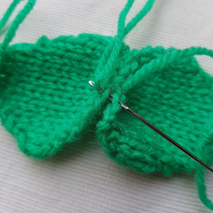 Shamrock Knitting Pattern PDF Download - Fitting in Knitting