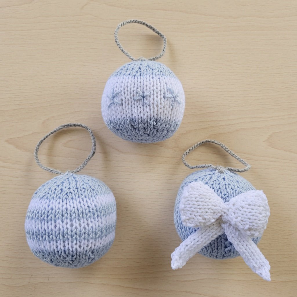 Bauble Knitting Pattern PDF Download - Fitting in Knitting