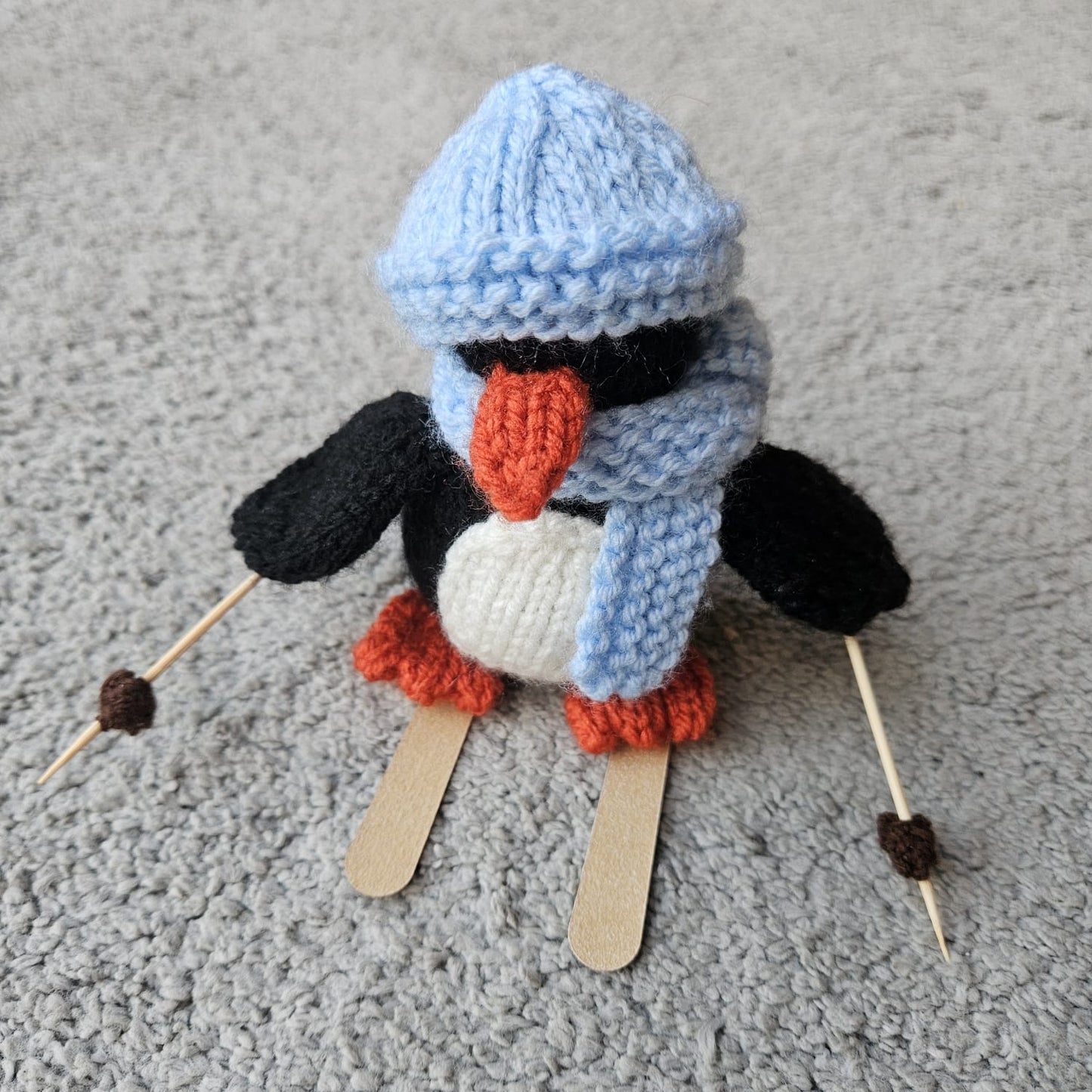 Penguin Knitting Pattern PDF Download - Fitting in Knitting