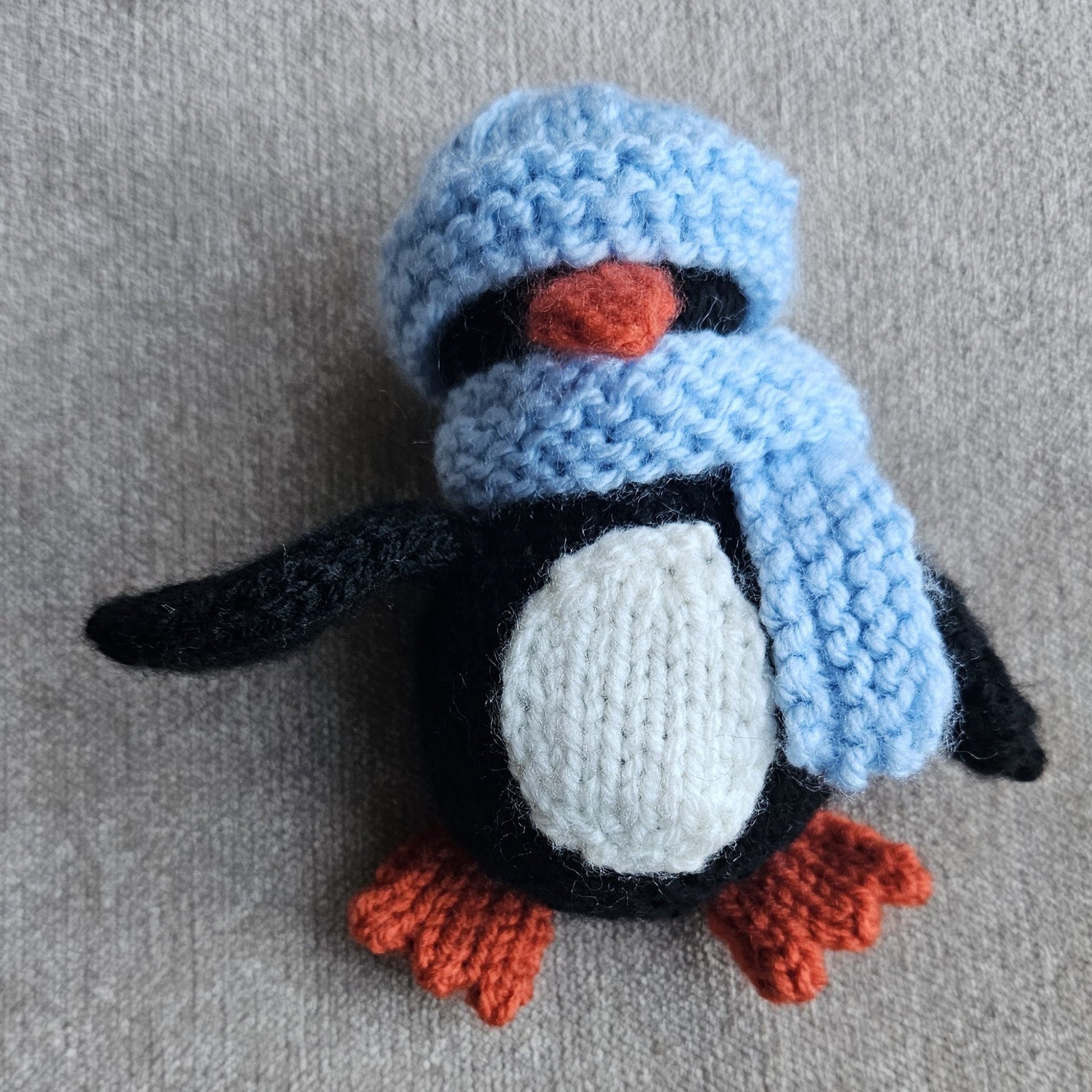 Penguin Knitting Pattern PDF Download - Fitting in Knitting