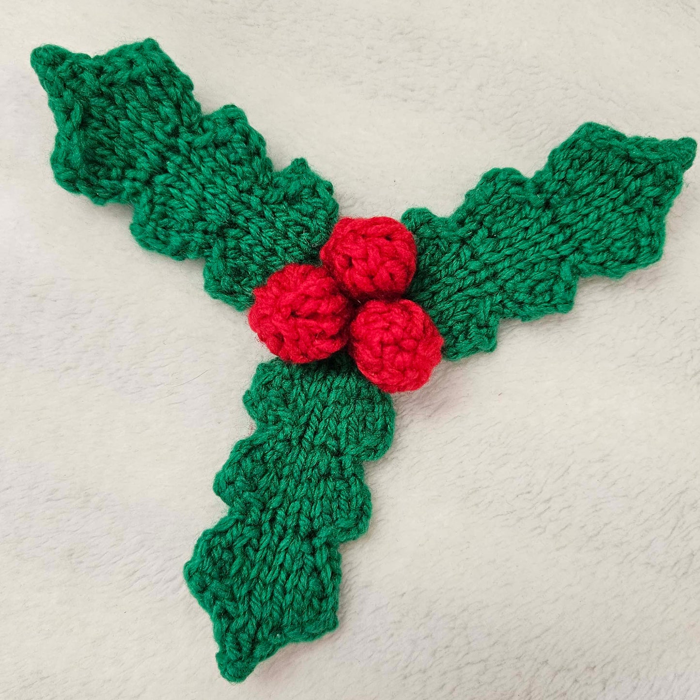 Holly & Berries Knitting Pattern PDF Download