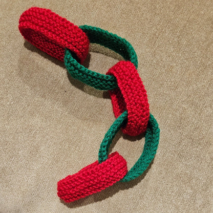 Napkin Rings and Knitted Paper Chains Knitting Pattern PDF Download - Fitting in Knitting