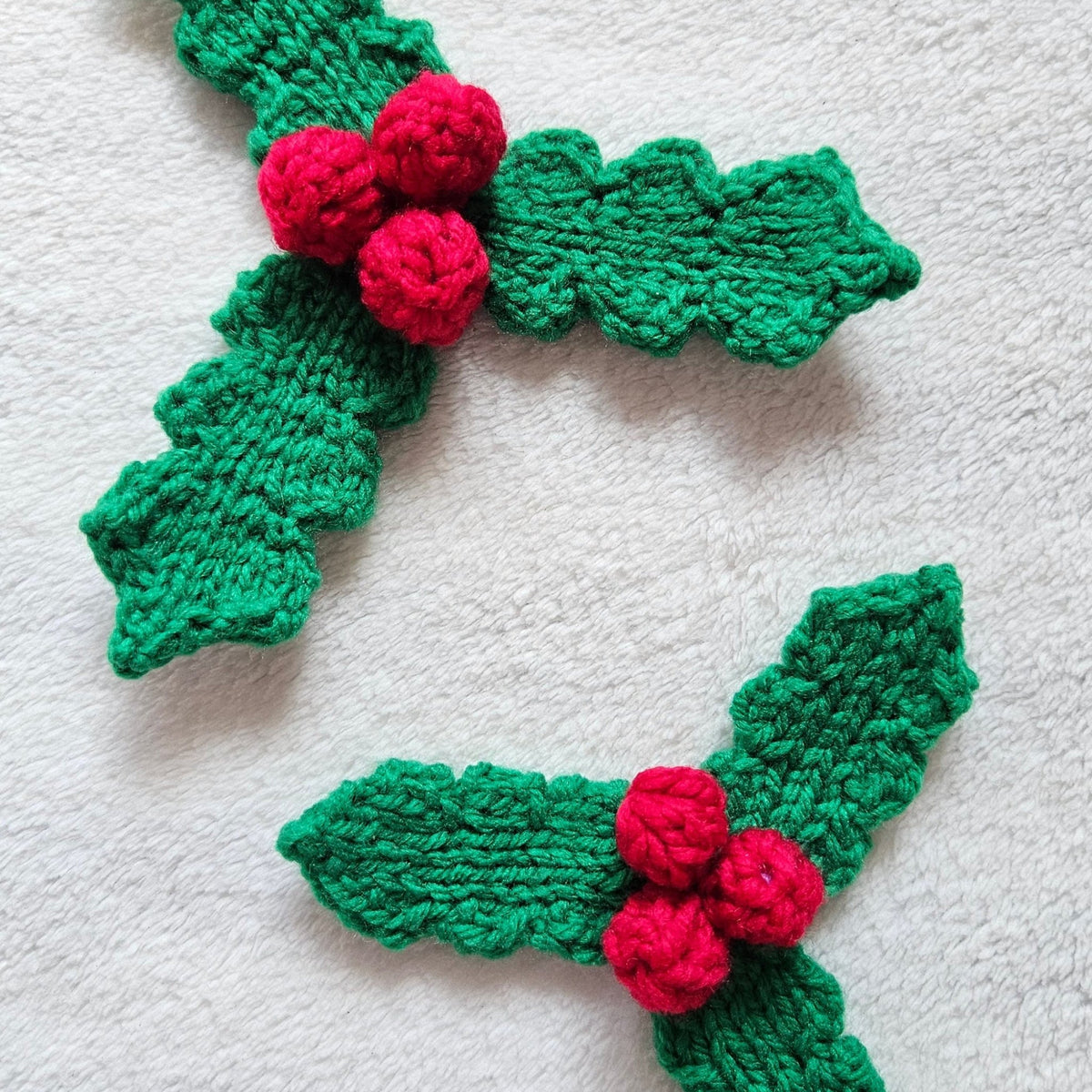 Holly & Berries Knitting Pattern PDF Download - Fitting in Knitting