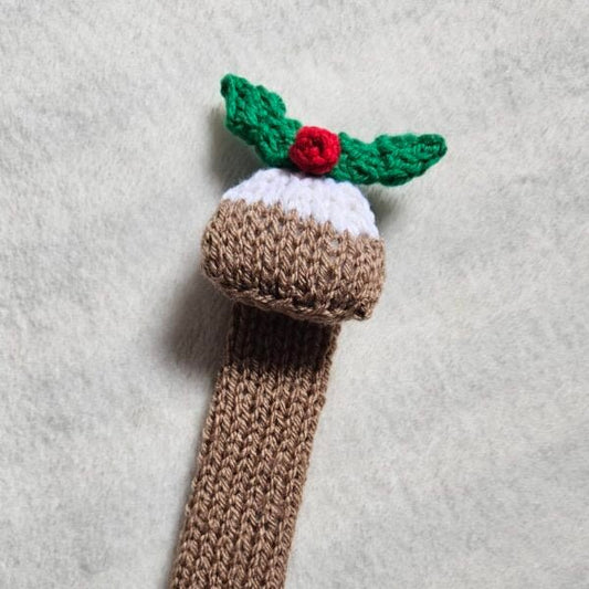 Little Christmas Pudding Knitting Pattern PDF Download - Fitting in Knitting