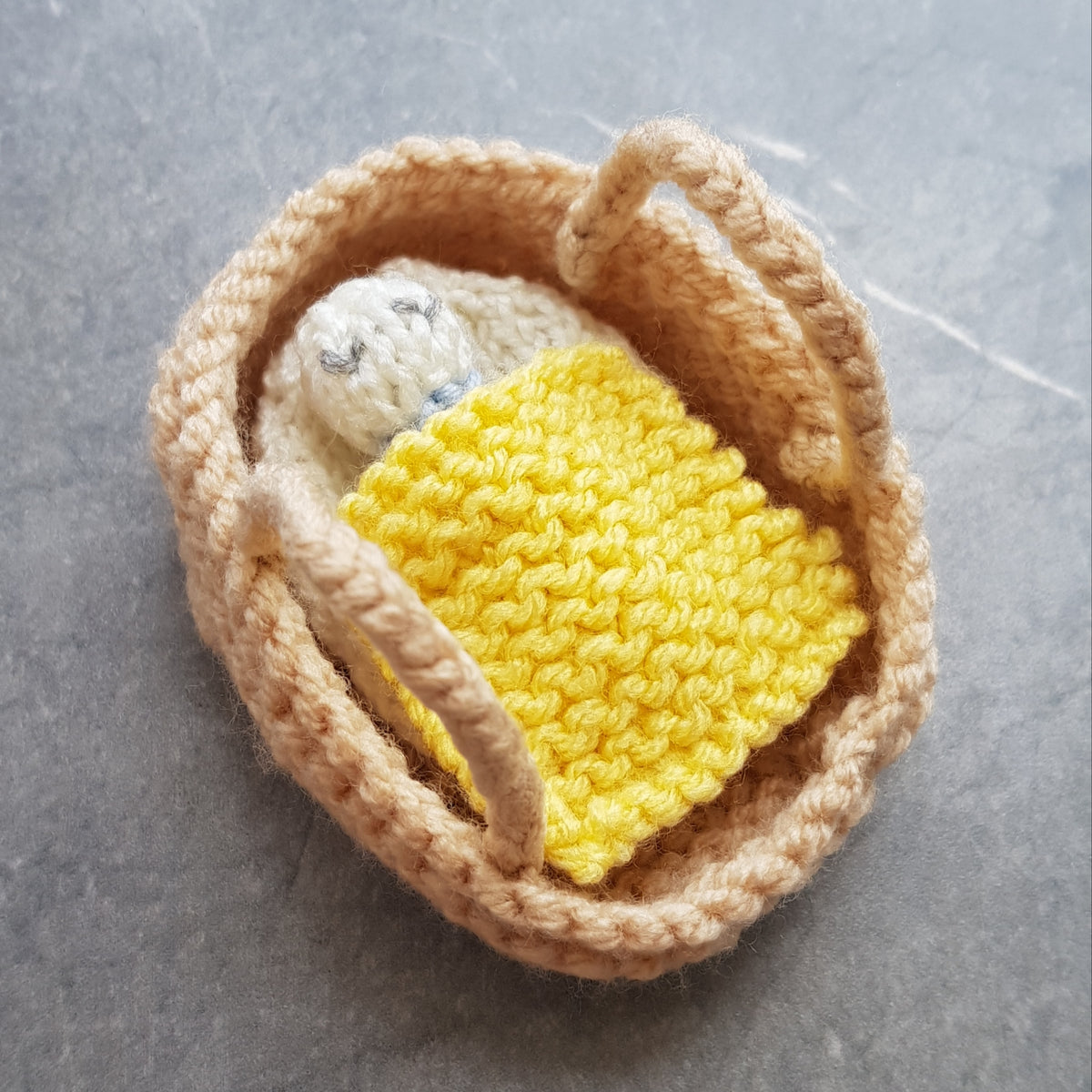 Baby Basket and Mini Eggs Knitting Pattern PDF Download - Fitting in Knitting
