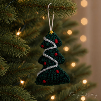 Little Christmas Tree Knitting Pattern PDF Download - Fitting in Knitting
