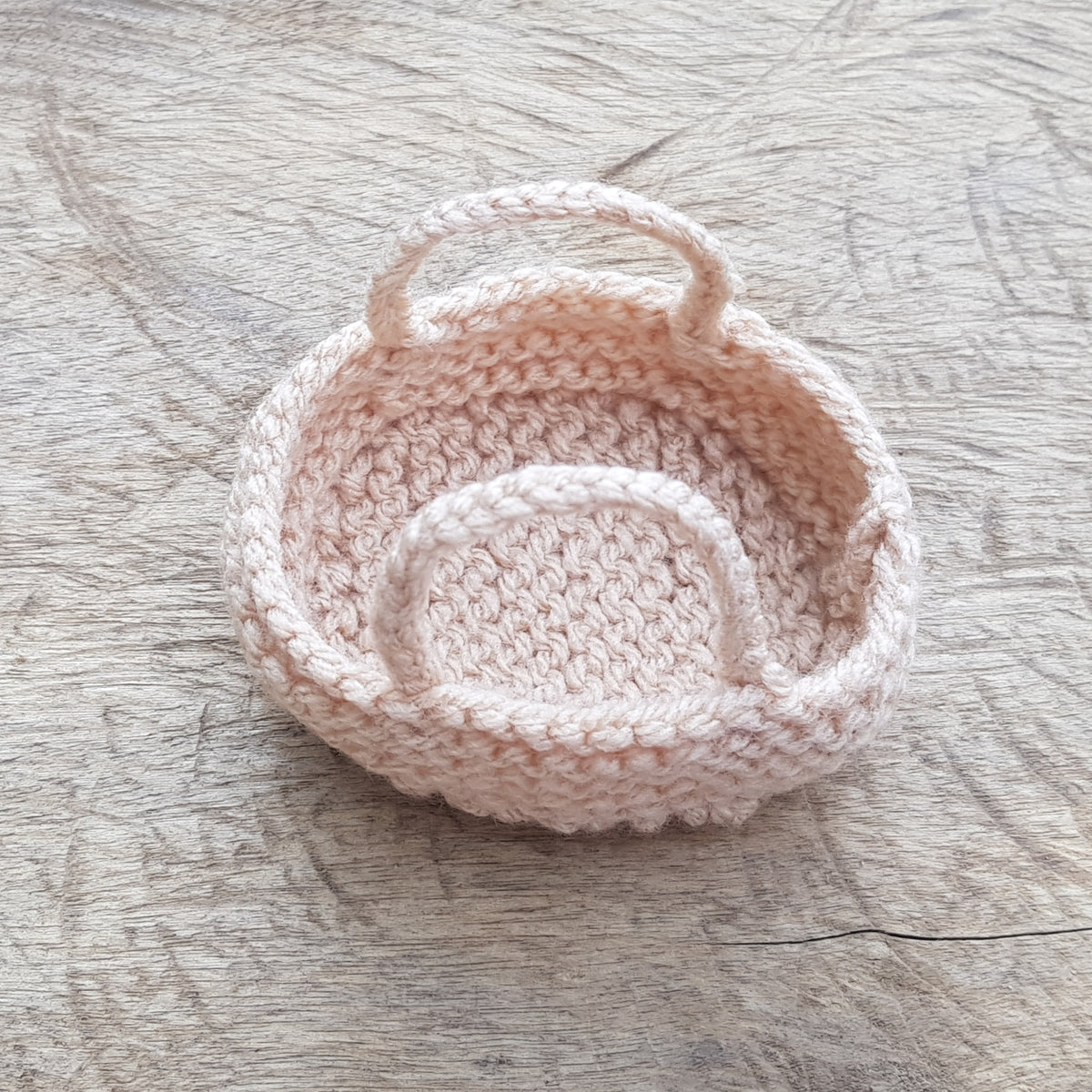 Baby Basket and Mini Eggs Knitting Pattern PDF Download - Fitting in Knitting