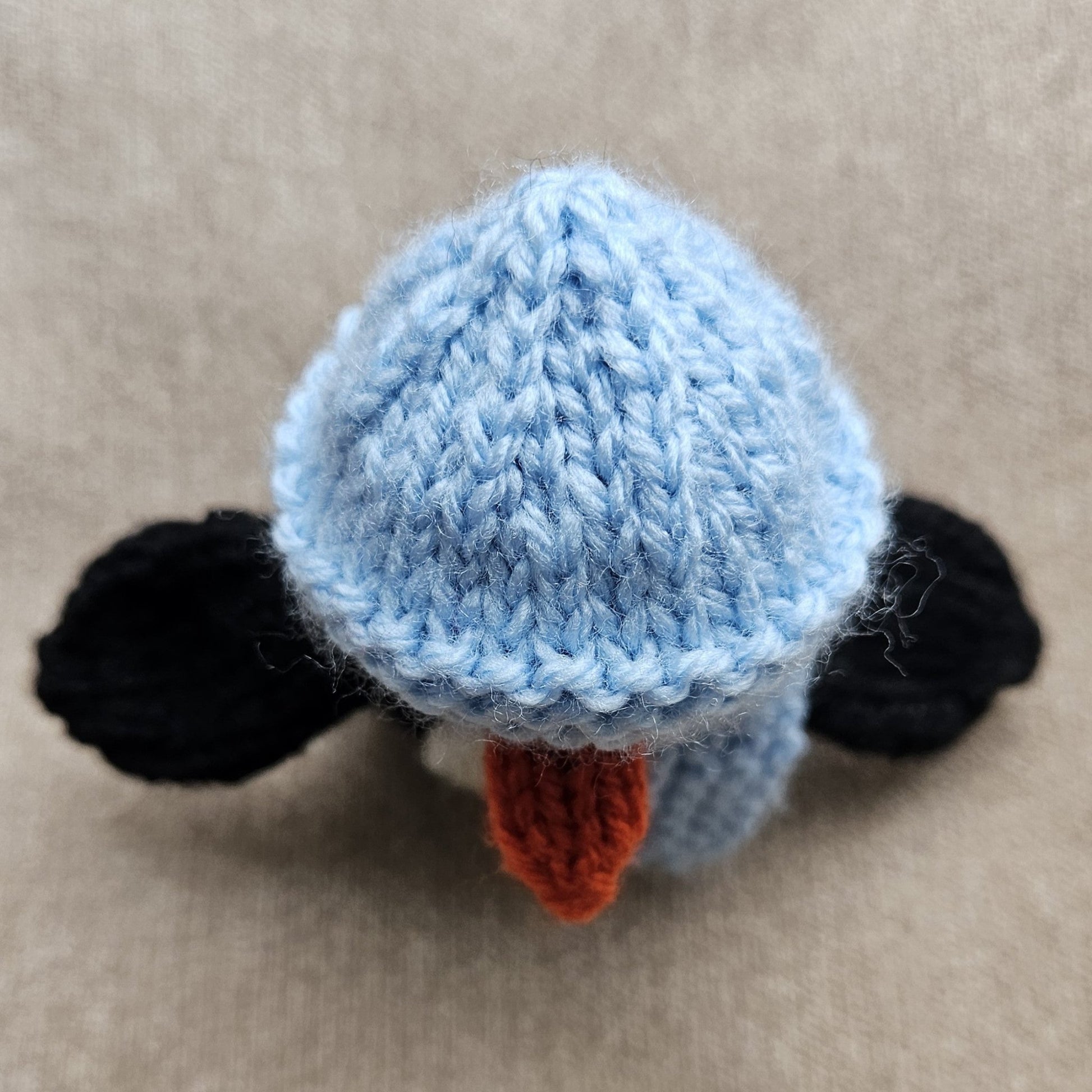 Penguin Knitting Pattern PDF Download - Fitting in Knitting