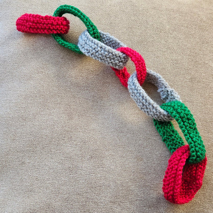 Napkin Rings and Knitted Paper Chains Knitting Pattern PDF Download - Fitting in Knitting