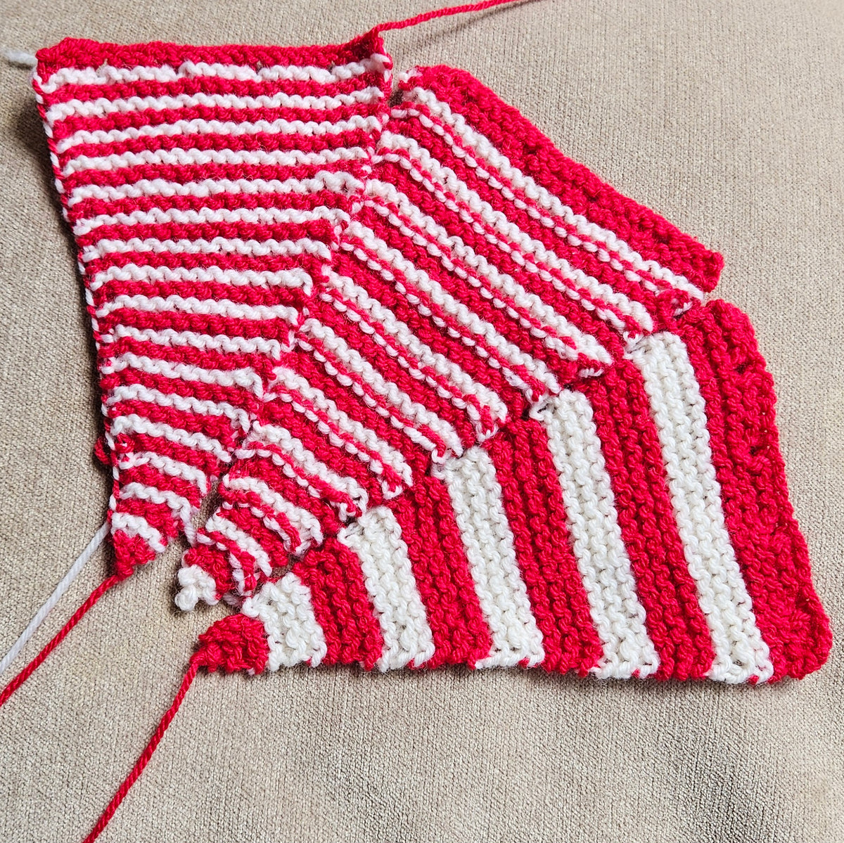 Bunting Knitting Pattern PDF Download - Fitting in Knitting