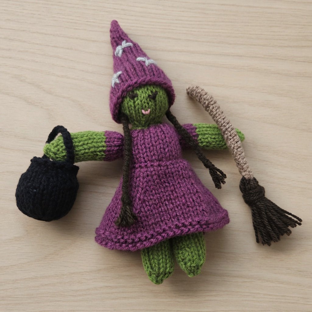 Witch Knitting Pattern PDF Download - Fitting in Knitting