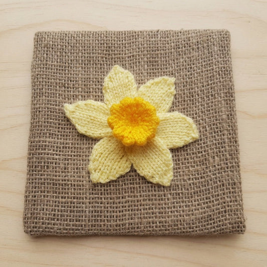 Daffodil Picture Knitting Pattern PDF Download - Fitting in Knitting