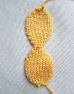 Handmade Daffodil Petal Fitting in Knitting Children Quick Craft Ideas