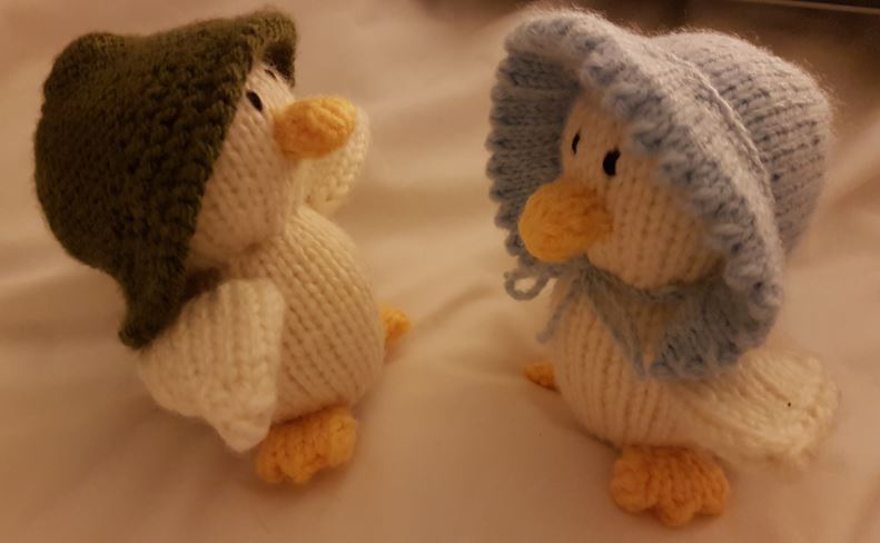 Handmade Gift idea knitted ducks fitting in knitting