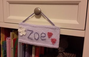 Handmade Knitted Door Plaque Hanging Fitting in Knitting Children Quick Craft Ideas