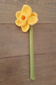 Handmade Knitted Daffodil Finished Fitting in Knitting Children Quick Craft Ideas