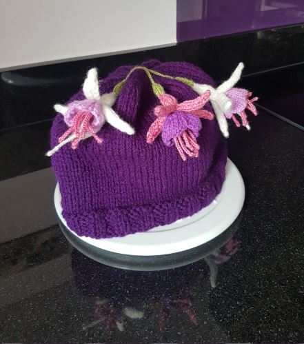 Handmade Knitted Fuchsia Knitted Tea Cosy Fitting in Knitting Children Quick Craft Ideas