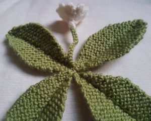 Handmade Knitted Primrose Joining Leaves Fitting in Knitting Children Quick Craft Ideas